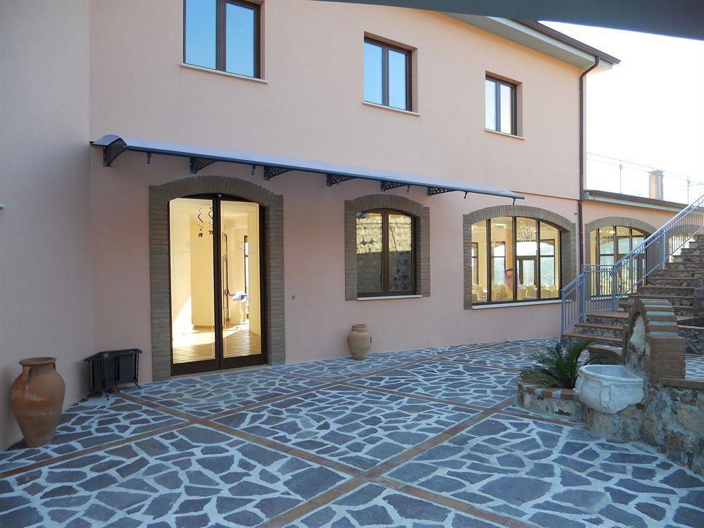 Hotel Caluna Charme San Giovanni a Piro Eksteriør bilde