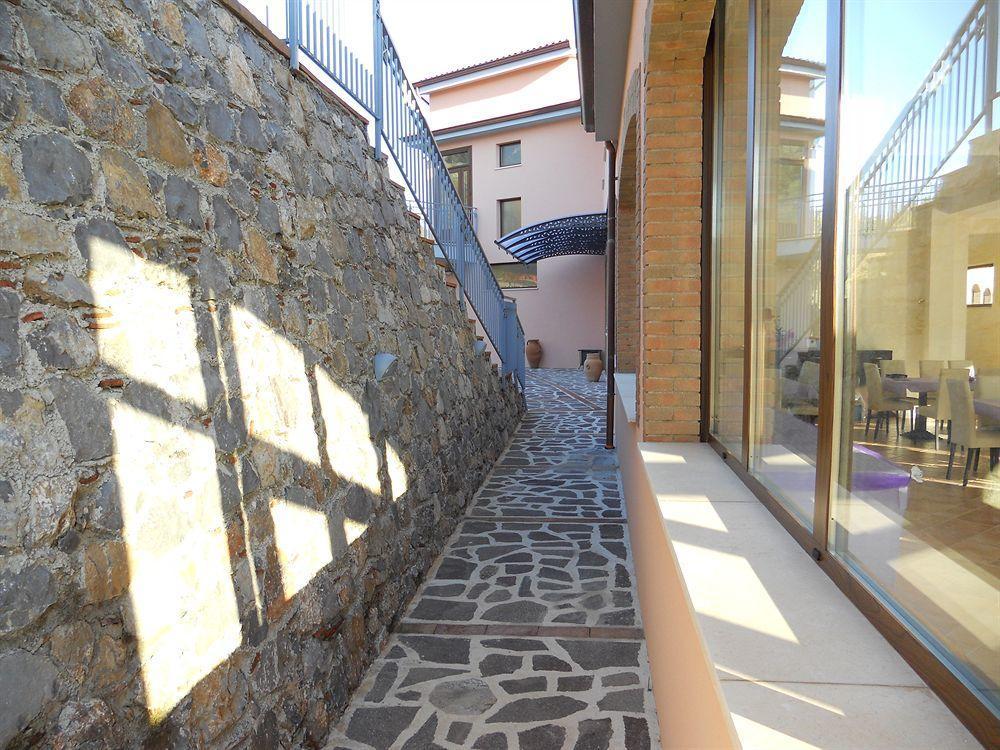 Hotel Caluna Charme San Giovanni a Piro Eksteriør bilde
