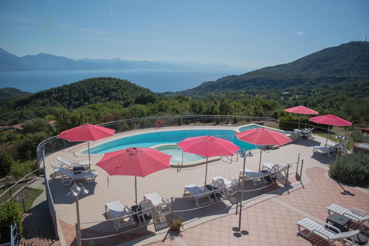Hotel Caluna Charme San Giovanni a Piro Eksteriør bilde