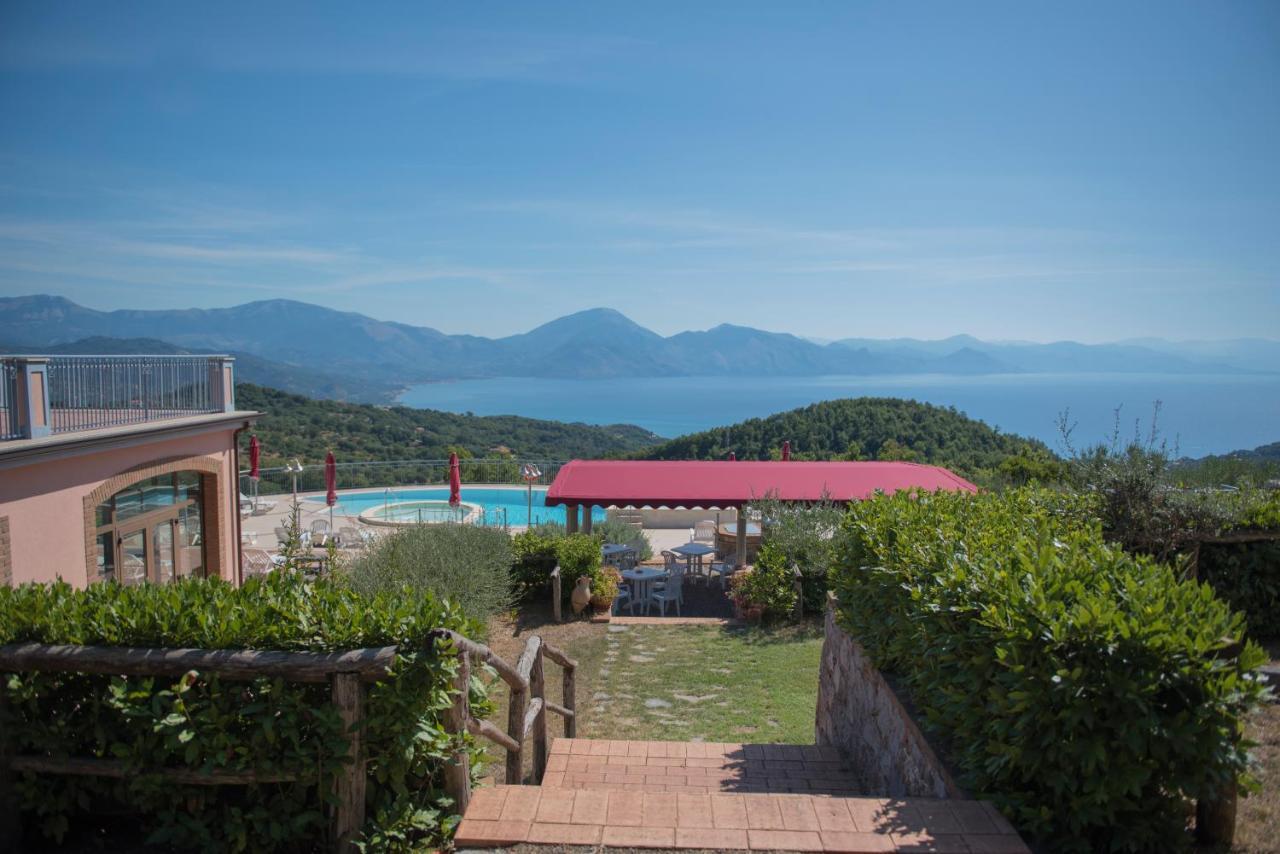 Hotel Caluna Charme San Giovanni a Piro Eksteriør bilde
