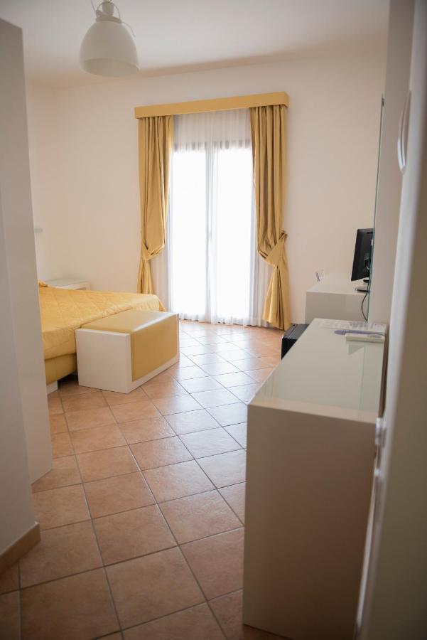 Hotel Caluna Charme San Giovanni a Piro Eksteriør bilde
